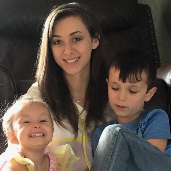 Meet your Posher, Riley - Picture 5 of 7